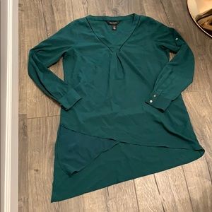 White House Black market asymmetrical tunic Sz 4